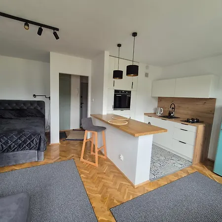 Klimatyczna Kawalerka W Centrum No 2 Apartmán Gdyně